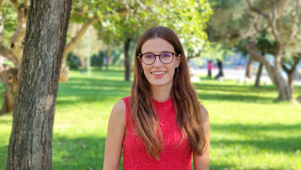 📢 ¡Iniciamos las entrevistas a los beneficiarios de las #BecasCatCC de 2024!
👩‍🎓Alba Arenós ha abordado la viabilidad de substituir, en el proceso fabricación de morteros y hormigones, una parte del cemento por residuos de ladrillo cerámico.
🗞️Entrevista: tinyurl.com/j5rbpsap