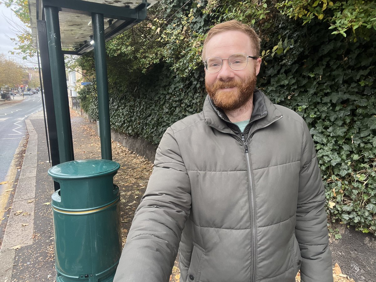 THamletJosh's tweet photo. Ask (a few times), and you shall receive. 

I was first asked by a resident to get a bin installed next to the new bus stop on Thorpe Road MONTHS ago! 

City Council’s response? Too many bins near by. 

But with a little more nudging, we finally got there 🙌 #ThorpeHamlet https://t.co/aCakkjZ7ov