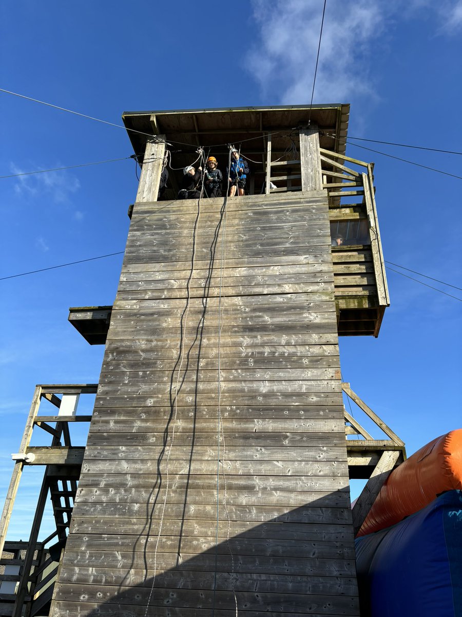 PontioBroEdern (@broedernpontio) on Twitter photo 