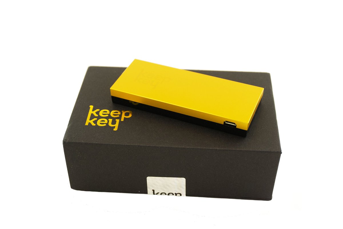 cryptokeepkey's tweet photo. 🚀 Bitcoin to $100K Giveaway! 🚀
Think you know when #BTC will hit 100K? Drop your prediction below ⬇️ Closest guess wins a FREE #GOLD #KeepKey + Swag!
🎯 To enter: 1️⃣ RT this post 2️⃣ Comment your #bitcoin prediction (day/time)
Let’s see who’s got the crystal ball! 🔮 #KeepKey https://t.co/2dTlQMhlnm