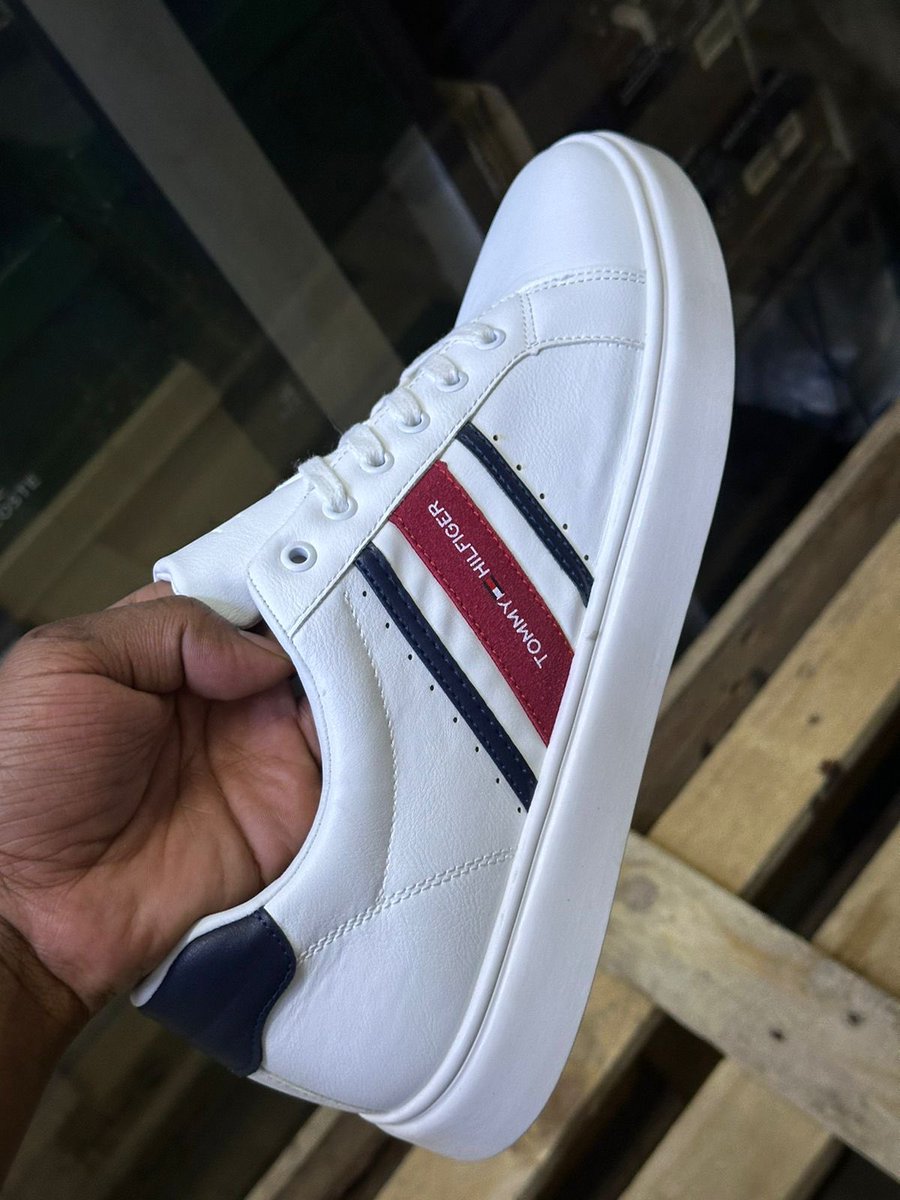 CarolyneNje's tweet photo. Elevate your everyday look with Tommy Hilfiger Casuals β where style meets comfort. Perfect for any day, any way. Discover the new addition to our lineup! #TommyHilfiger #CasualClass #DripEmporium
Tommy Hilfiger Casual π₯π₯π₯
Sizes: 40 - 45 β
π·οΈ Price: Ksh 3,500
βοΈ 0722617418 https://t.co/EPQGaxZ31C