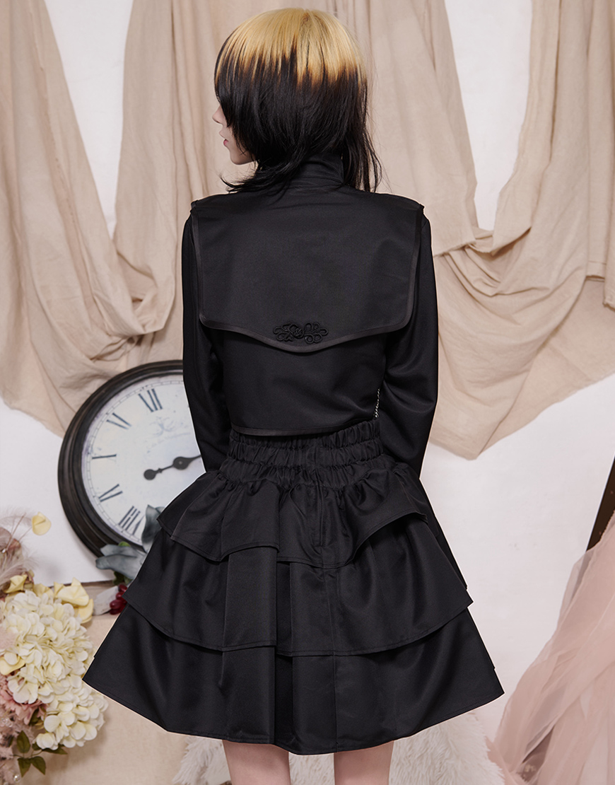 ililil_jp's tweet photo. ＼11/15(金)12:00販売開始🐈‍⬛／

ililil【イルイルイル】
カッコつけチャイナ！セットアップ/全1色
23,980円(税込)

▼商品ページはこちら▼
https://t.co/mfOItUpDbP

model:@Melllo_x

#ililil
#イルイルイル https://t.co/n0pfmmoCTH