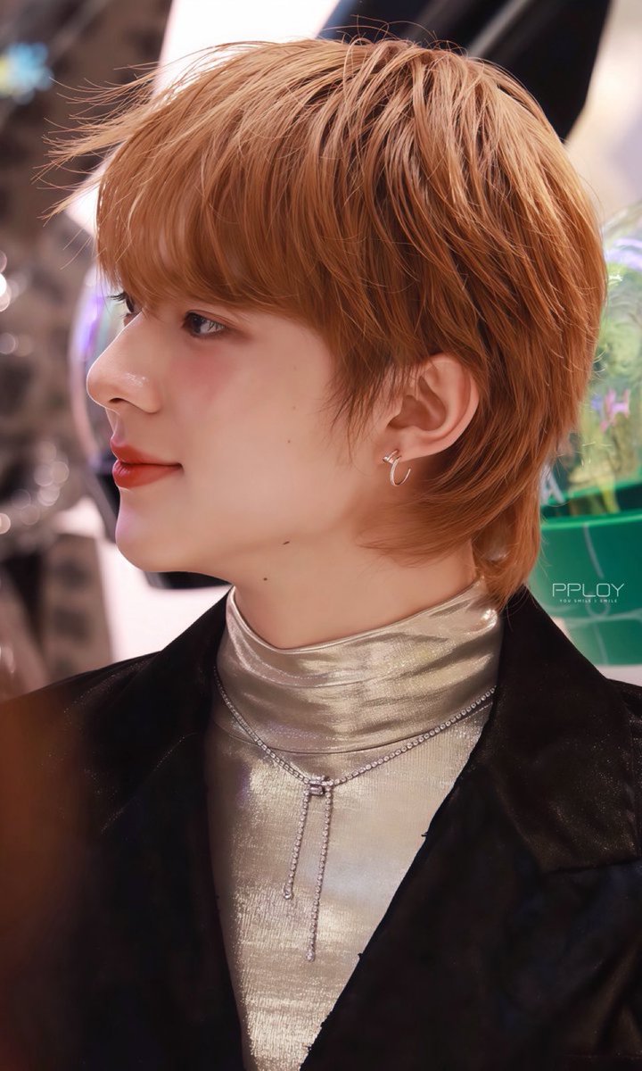 cloudsky_ixia's tweet photo. Crowned by elegance 

CHAWARIN At ICS x ROBBi
#ICONSIAMxNuNew 
#BKKIllumination2024xROBBi 
#Robbi 
#Robbiglobal 
#RobbiArt
#ICONSIAM 
#NuNew https://t.co/jIMMEKBIXS