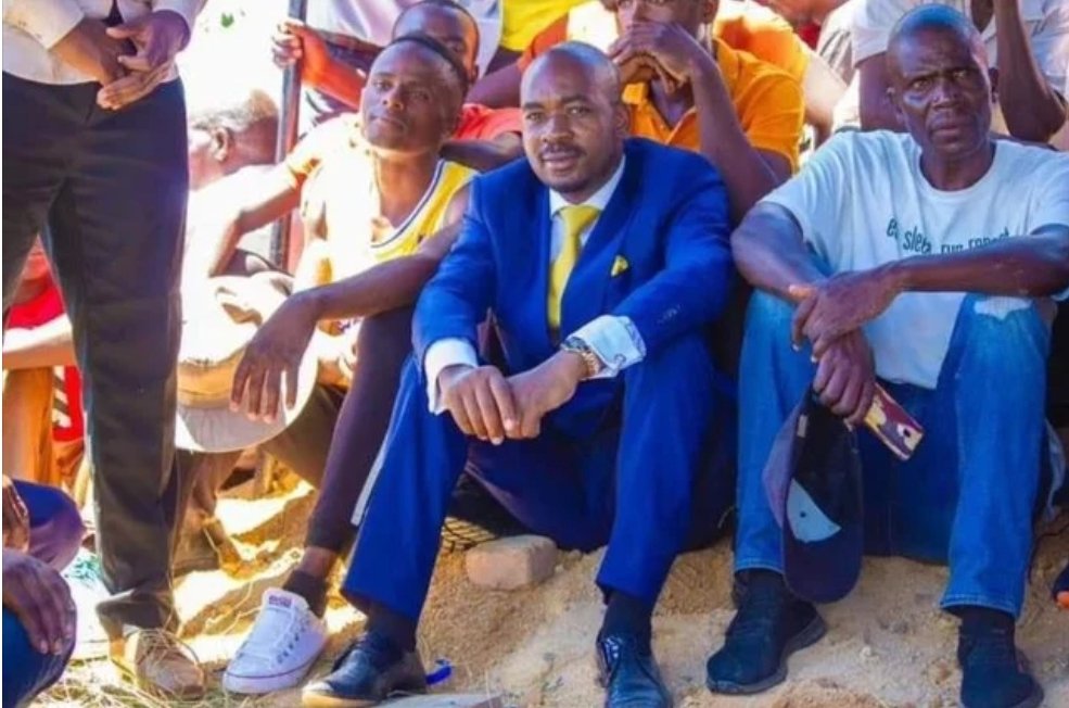 Saka vakuda kugara pasi here mu unity macho ..

Havazode macheya futi ??

😂😂😂😂