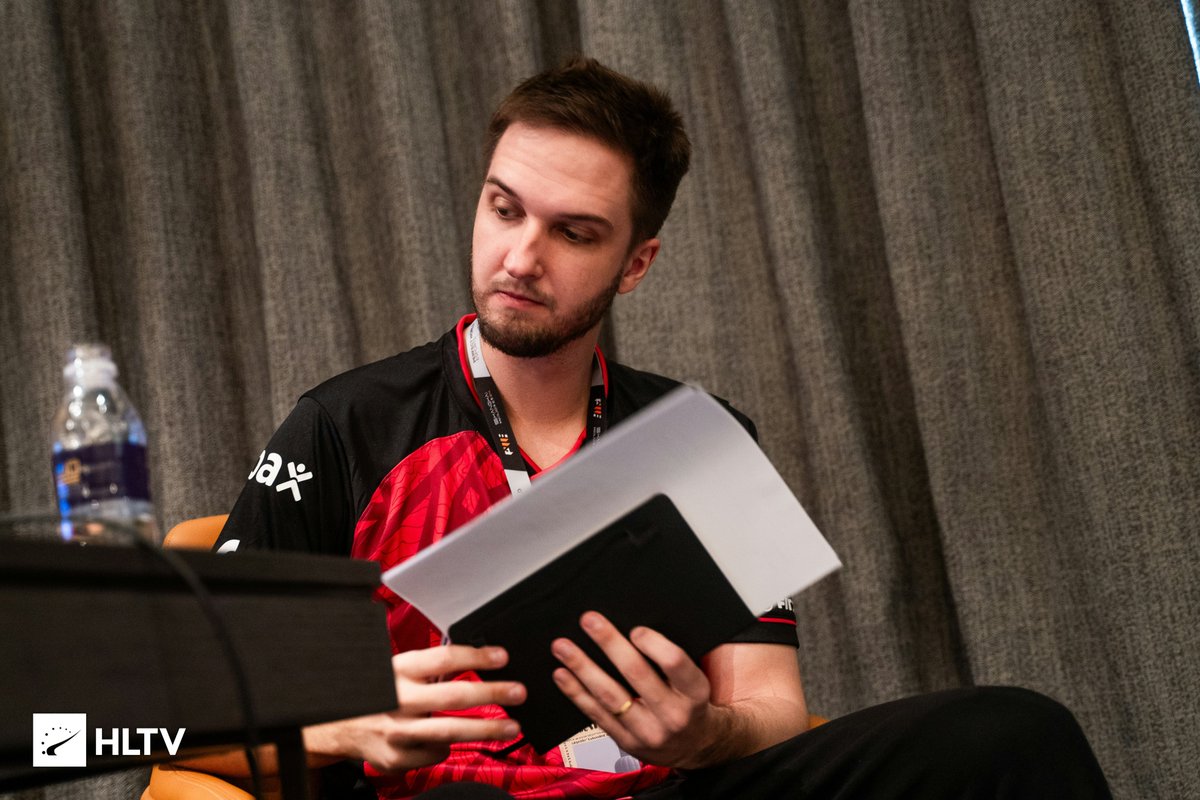 KRUesports's tweet photo. Se nos va el primer mapa por 9-13, nos vemos en Dust2.

Dale que todavía queda partido! 🤟 #RMRAmericas https://t.co/UUqFnZMhi4