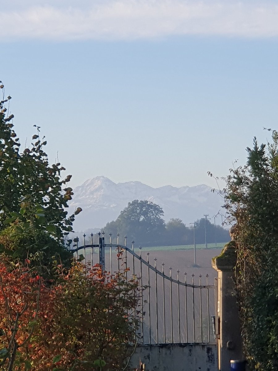 sarahbeattiegra's tweet image. Changes by the minute #TheViewFromHere Days like these you just want to sit and stare