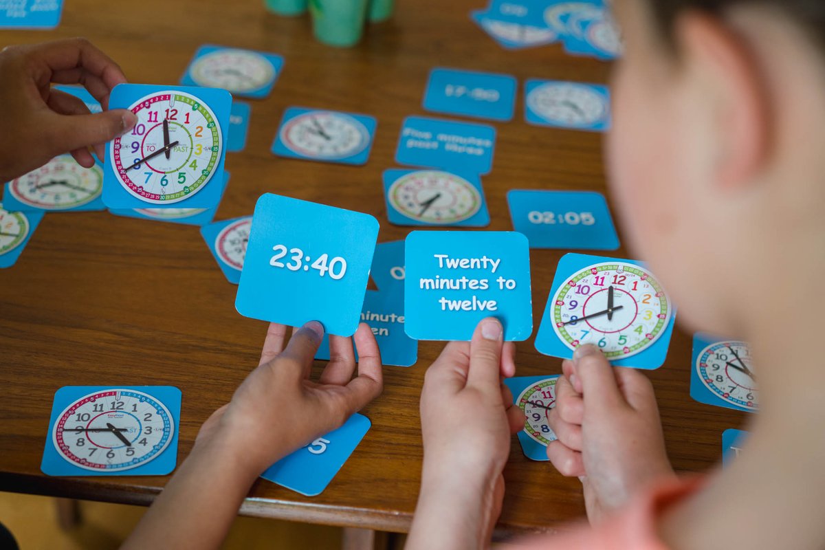 EasyReadTime's tweet image. 🎁🎄 Add our Tell the Time Card Games to your Christmas shopping list - the perfect educational stocking filler for children aged 5-11. 
easyreadtimeteacher.com/buy/easy-read/… 
#stockingfillers #learnthroughplay #educationalgifts #funlearning