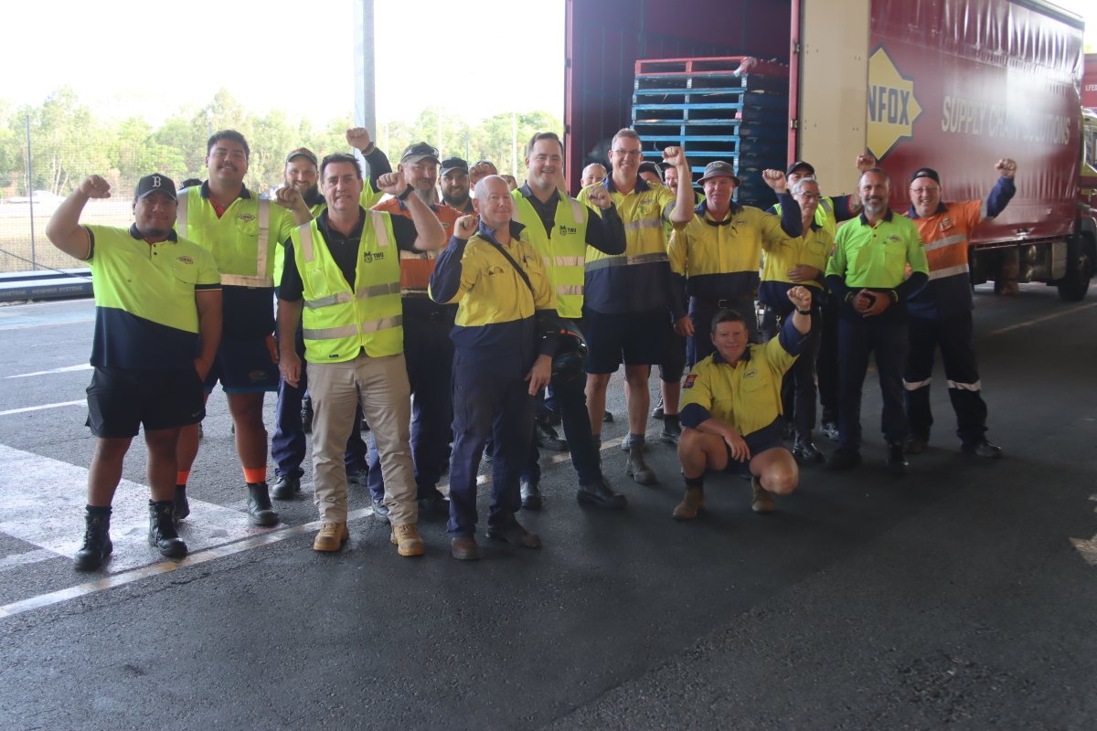 Linfox Members in Cairns are super proud of having one of the strongest TWU yards in Queensland.

These workers stick together and fight hard, and have some industry-leading pay and conditions to show for it.