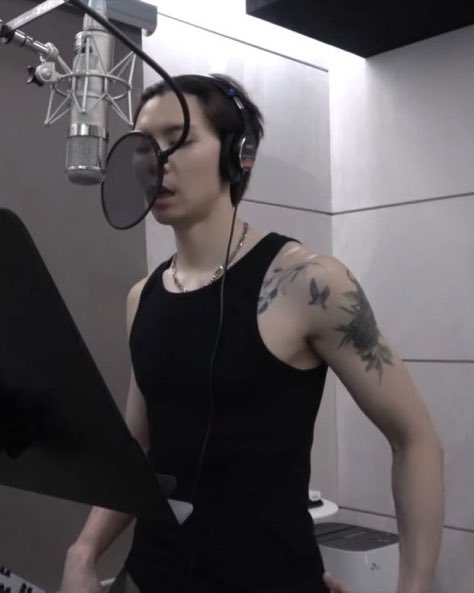 jj127dg's tweet photo. “นายมาหอมแจ้มเราทำไม”
“เอ๋า ท่ดๆ ให้หอมคืน มา” https://t.co/irE0KmKNKW