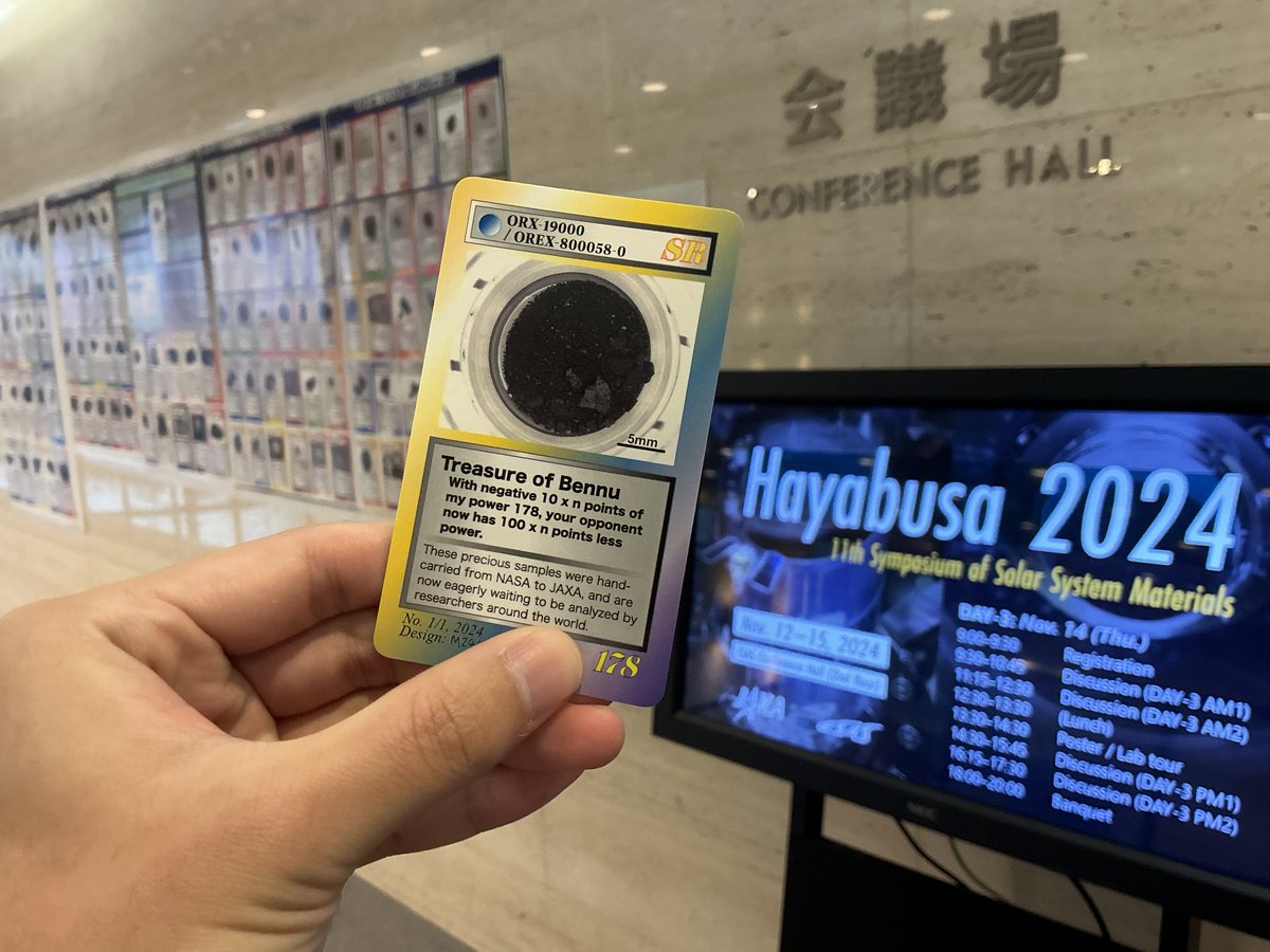 JAXA_curation's tweet image. 【⭐️小惑星 #Bennu トレカ初登場⭐️】
はやぶさシンポジウムでは、Bennuについての発表も盛りだくさん🛰
というわけで、シンポジウム参加者には今年8月にJAXAにやってきたばかりのBennuのトレカが配布されています🎴
初の英語版カード、かっこよくないですか〜😎
#はやシンポ #ASRG #ISAS #JAXA