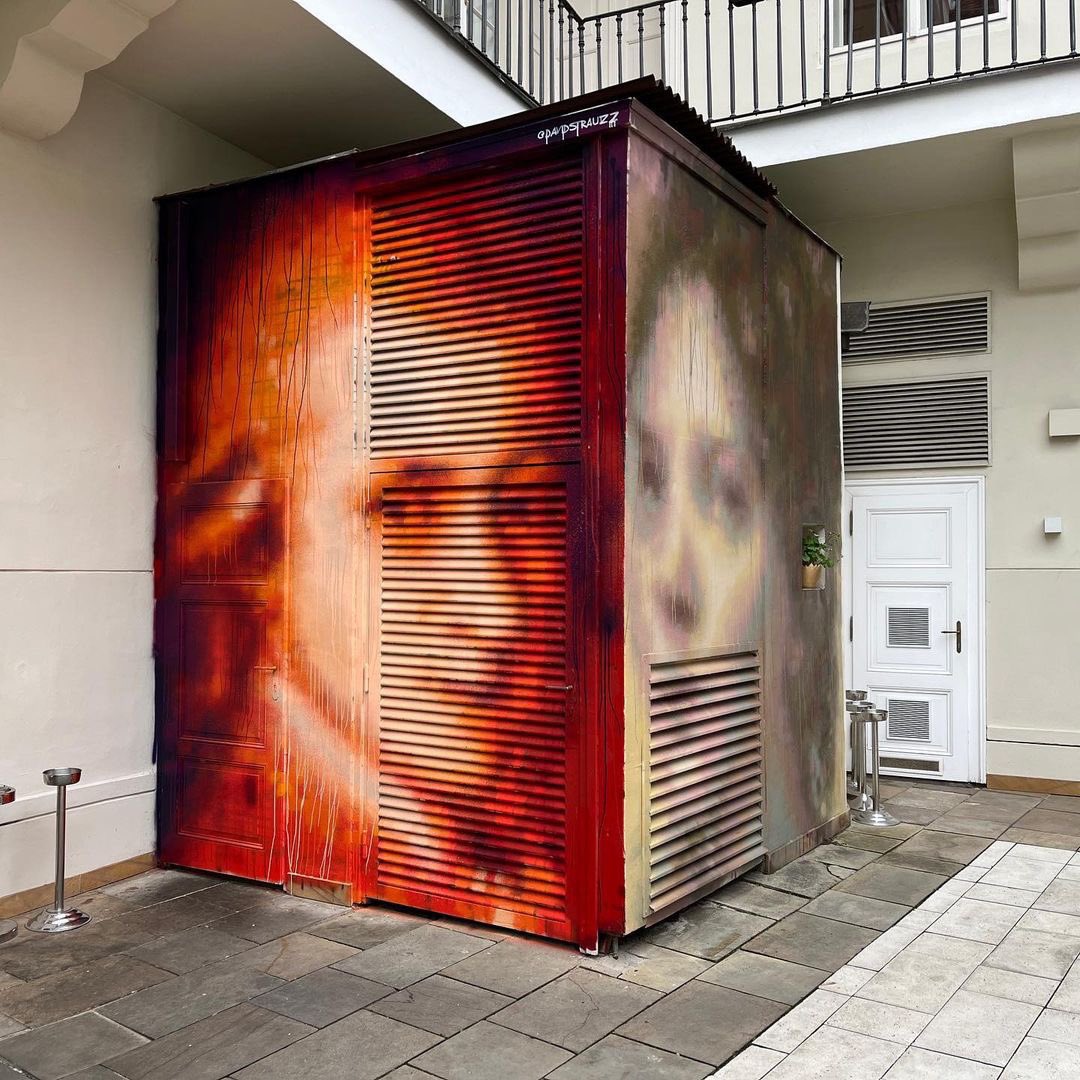 StreetArt_Praha's tweet photo. The @streetart_cz archives 💾
Mozart &amp; Constanze by @DavidStrauzz at The Mozart Prague
📸 16.05.2023.
📍 Praha, Karoliny Světlé 34
#davidstrauzz #mozart #constanzemozart  #streetartpraha #streetart #streetartczechia https://t.co/u6fO7ocjwu