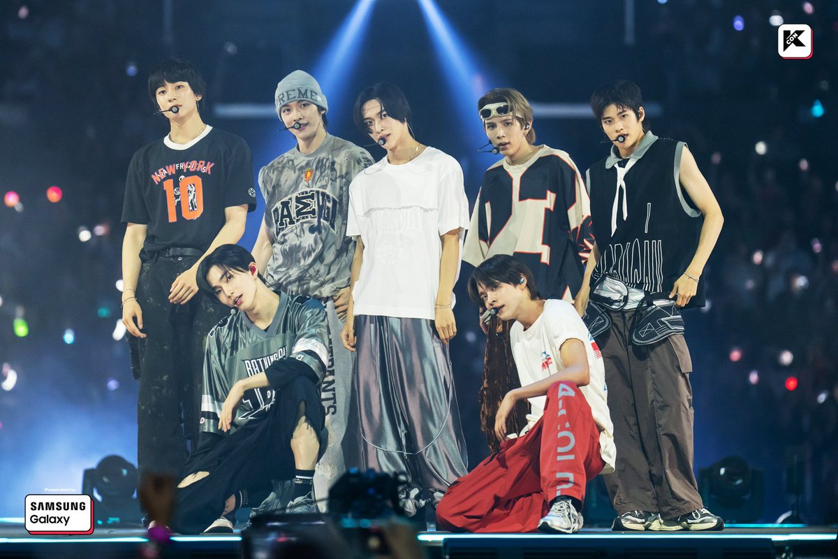 bbinmeoowz's tweet photo. riize’s first stage was held in kcon la, winning the hearts of many global fans. now sm damaged and ruined everything.

there is only one way to fix this mess — bring seunghan back.

DON’T ERASE THE STORY OF RII7E
@SMTOWNGLOBAL
@MnetMAMA 
#MAMARespectRII7EStory 
#SM은_최악_회사다 https://t.co/rEYDAwdcLD