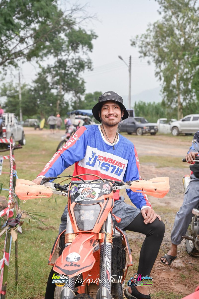 FiftyNon's tweet photo. KTM Factory Racing

#ดื้อด���านเอ็นดูโร่ #รังสิต #เมืองเอก https://t.co/yrHOjb2tq5