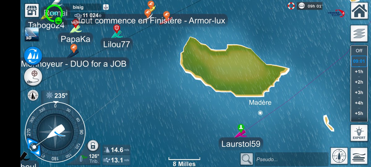 LeChatKiRame's tweet photo. @Laurstol Tourisme près des îles en bonne compagnie #LoloFaitLeVG 😉 https://t.co/TLq9VRStaQ