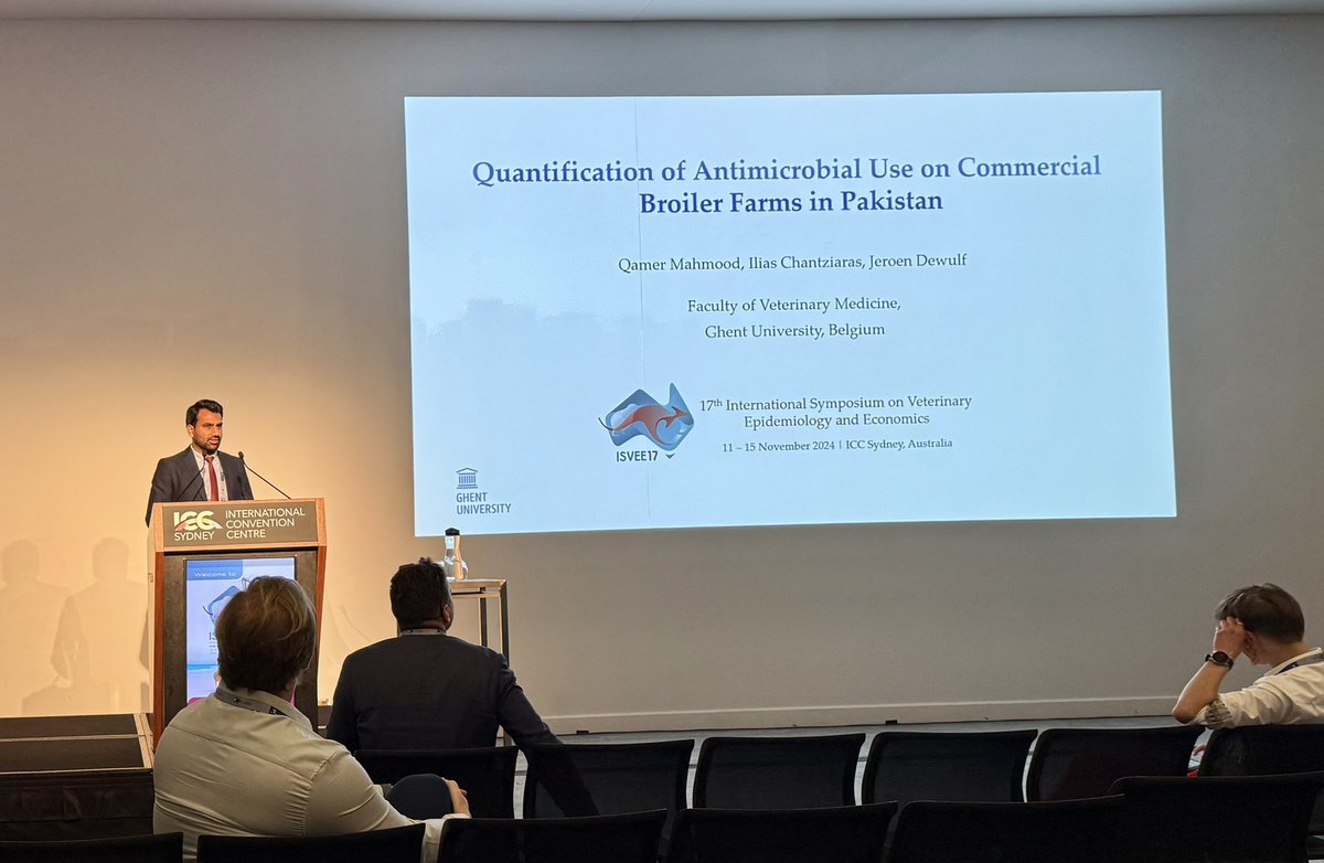 Qamar_Mahmood's tweet photo. Honored to have presented a part of my PhD research on quantifying antimicrobial use in Pakistan’s broiler production at #ISVEE17 in Sydney, Australia. It was truly rewarding to discuss my work and engage with such a knowledgeable audience. https://t.co/Yniu4YCvIM