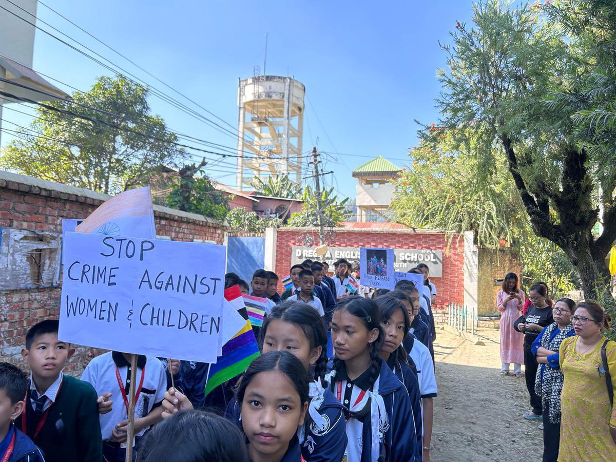 vincymeitei's tweet image. In #Manipur ,celebrations 4 Children’s Day fall silent.The joyful atmosphere is overshadowed by d abduction of 6family members frm #Jiribam #Meitei community, including 3minors,by #KukiTerr0rists .Students r now organizing protests to demand d safe release of dos abducted members