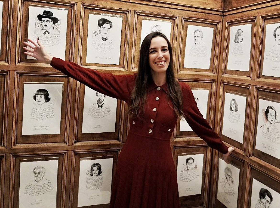 AudreyRdP's tweet photo. Qué tarde tan bonita ayer en @lamistralmadrid celebrando la salida de «Caligramas» (@EdImpedimenta). Hubo mucho cariño, muchísimas gracias. 🖤 https://t.co/LpFMovlkb7