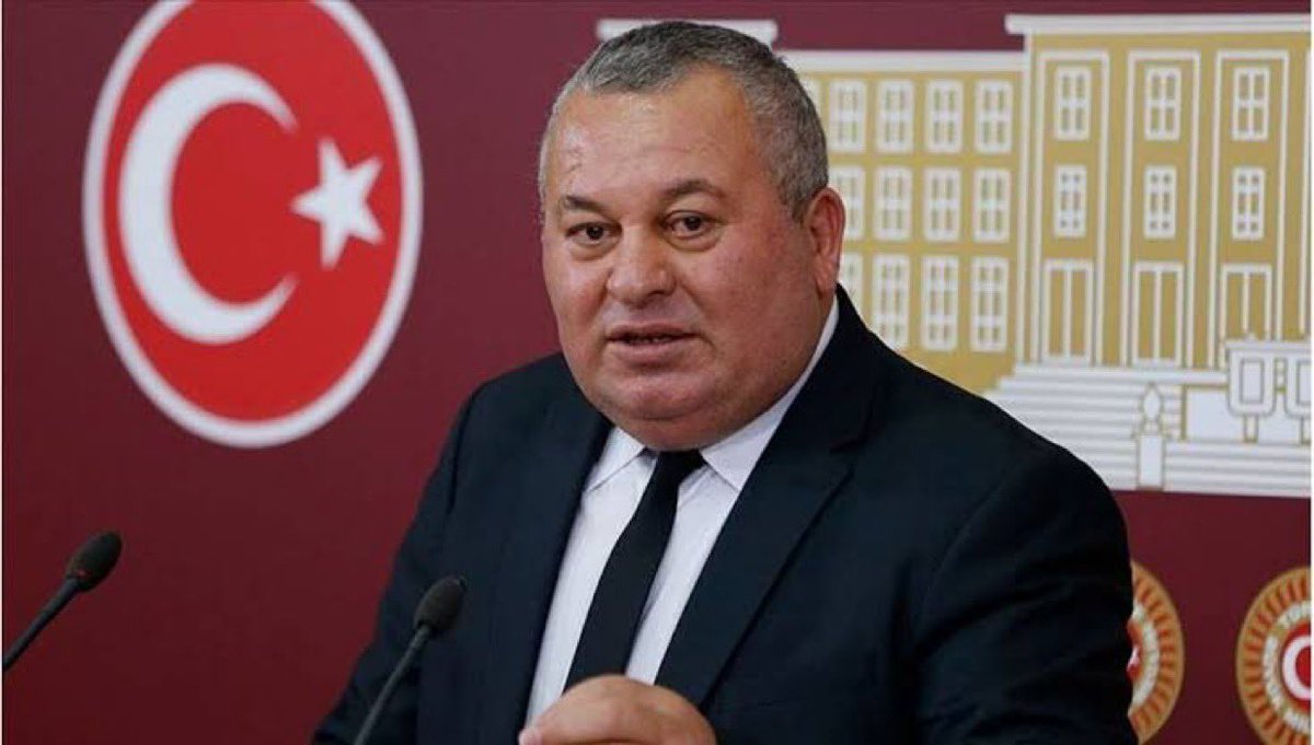 haberHUN's tweet photo. Cemal Enginyurt:

“Mansur Yavaş ağır lokmadır. Boğazınızda kalacaktır, benden söylemesi.” https://t.co/QgvyoGsOJe