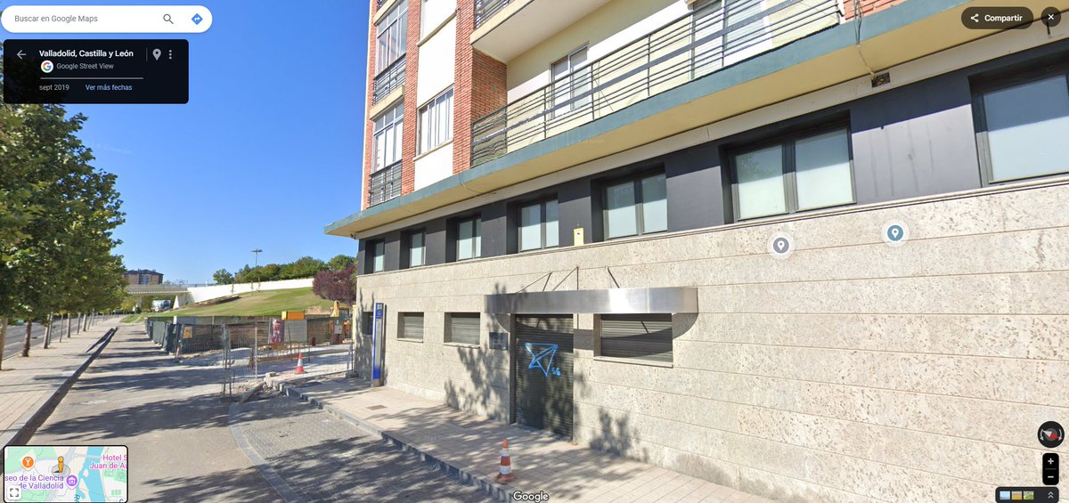 yustin's tweet photo. 🆕 En este local pegado a la Avda Salamanca (C/ Melendro, 2) y que lleva tantos años cerrado parece que hay movimiento

👉 Por lo que parece se viene una academia o centro de formación o estudios https://t.co/XIpYblGb5I