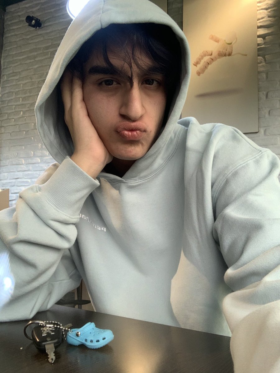 هاتی tweet media