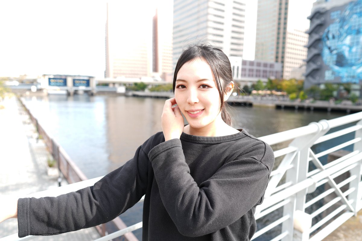 HashimotoKotoe's tweet photo. 今年、裁判所によって「おちんちんをつけたまま女湯や女子更衣室へ入れる権限」を与えられた人は33人以上になった日本。これに対してアメリカではトランプ次期大統領によって「性別は男女2つしかない！」と宣言された。
日本はどこまで人権後進国なんじゃ！時代遅れをやるのもいい加減にしろよ！

あのな、2008年の民主党オバマ政権が初めたオバマケア（国民皆保険医療）は、実はとんでもないものだった。

というのも、どの医療や薬が「公費負担医療」になるかは、政治思想が決めていた。

つまり、性転換手術で乳房や子宮摘出は「お安く」なり、誰でも低額で利用できる一方、癌治療などは高額のままだった。

トランプ次期大統領を支えたイーロン・マスクの息子が女に性転換したのも、オバマケアで安くできたからじゃな。

日本みたいに性転換手術が保険適用外の高額だと、オカマバーで数年働いてやっと手術費をつくるが、

アメリカでは、まず、学校の保健の先生みたいのが、子どもたちに性転換をするように毎日説得し、親がそれを拒否したら児童相談所行きで子どもは強制収容される。

そして安い金額で性転換する仕組みができたわけじゃな。

でも数年経ってみると、子宮摘出した子らが大人になって、やっぱり洗脳されていただけで、後悔しとるわけじゃ。でも、子宮や睾丸は摘出したらもう無い。

このような人権侵害がアメリカにはあって、

実はいまの日本みたいに「女性専用空間に生物学的男性が入ってくる」とか「女子スポーツに男性が参加して女子をボコボコにする」とかは、

もう昔の被害で、いまは公的保険診療による被害がメインになっているわけじゃ。

日本は何が保険診療か厚労省が決めたから、　
外部委員会とかに活動家が入り込んだら間違いなくアメリカと同じ被害が日本でも再現されるぞ。

ワシはな、性別を自認で決めるのは「他人の人権を侵害しない程度」にすべきだと思うし、未成年者は自認する能力がないと思う。

日本は同性パートナーシップというのが始まり、同性愛者カップルが公営住宅に入居できたり、障害者自動車免税を受けたり出来るようになり、

案の定なりすましが増えてトラブルになっているが、

性的嗜好や自認の尊重は、あくまで「第三者の権利侵害をしない」という大原則が必要じゃ。

同性婚が認められた国は、全てスパイ防止法があり、偽装カップルは厳しく処罰されるが、

日本にはスパイ防止法がないから同性婚なんか認めたら国が終わるぞ。

これは夫婦別姓も同じで、ほかに夫婦別姓を認めた国は例外なくスパイ防止法があり、

夫婦別姓で夫婦であることがわかりにくくなっても、スパイを取り締まりできる。

いまの日本で夫婦別姓を主張しとるやつが例外なく反日主義者である理由じゃ。受け入れる体制がそもそも日本にはない！

厳格なスパイ取り締まりがされ、共産主義を犯罪だと法律で決めているアメリカでさえあれじゃ！

だからな、LGBT理解促進法を岸田政権がアメリカ大使の家畜みたいになって作ったが、

結局理解促進ではなく「おちんちんをつけたまま女湯に入る権利」を裁判所が認定する理由にされたように、

妥協とかしたら、やられてしまうのは女と子どもなんじゃ。

ワシは、①即LGBT理解促進法を廃止する法律、②この法律を理由にしてなされた全ての判決や審判の法的効力無効決める法律、③保険診療に性転換診療を含めないことを定める法律

この3点が必要じゃと思う。

そもそもが、岸田文雄政権は米民主党や中国共産党など外国に従う犬みたいな政権で、それを踏襲したのが石破政権じゃ。

明らかに共和党トランプ次期大統領とは合わん。

基本的にな、リベラルの岸田政権は、

「誰かの人権を守るためには、ほかの誰かの人権を犠牲にしてもかまわん」

という基本思想がある。

これがワシら保守派とは相容れない理由じゃ。

人権は守られるが、それは他人の人権を侵害しない限度でだ！

当たり前だろう！

岸田政権を踏襲した石破政権は一刻もはやく退陣せよ！

みんなの意見を聞かせてね！

今日のお話は『トランスジェンダーになりたい少女たち』という有名な本からエピソードを参照している！
https://t.co/0pFGCkjz7U

ところで私が書いた『われ、正気か！』という本は、同性愛の歴史的背景をわかりやすく、地元の言葉、広島弁で解説した。日本は江戸時代から同性愛者が保護され欧米とは違い弾圧されていない！

読んで深く知り一緒に日本を守ろう！
https://t.co/2fN9JmQ0HI

写真は、散歩中のわたし！

本を既に読んだ人も電子書籍版をスマホに入れて応援してね！
お出かけ時も常に橋本琴絵と一緒じゃ！
https://t.co/2fN9JmQ0HI