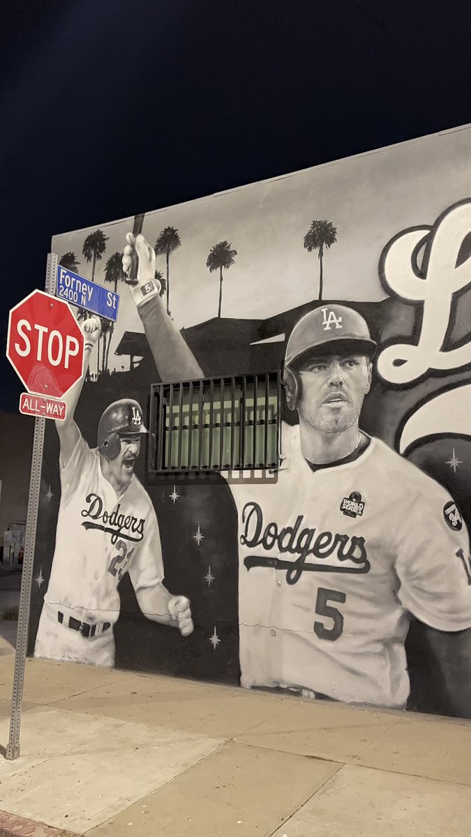 B2B WS CHAMP Max Muncy’s #1 Fan tweet media