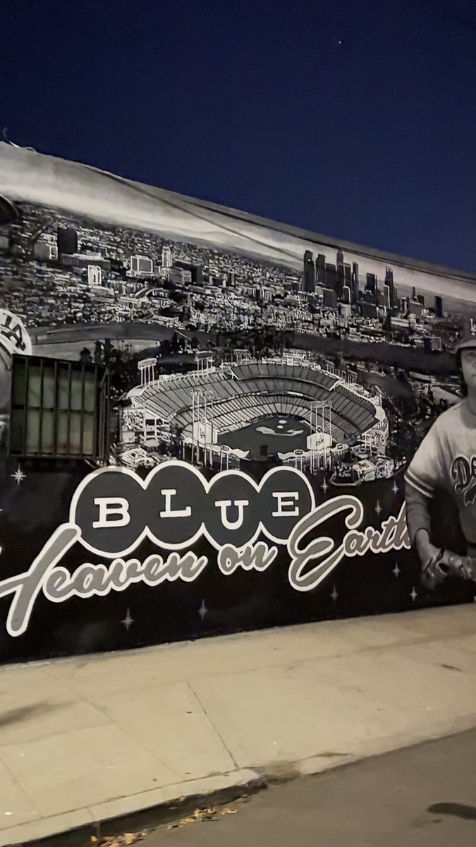 B2B WS CHAMP Max Muncy’s #1 Fan tweet media