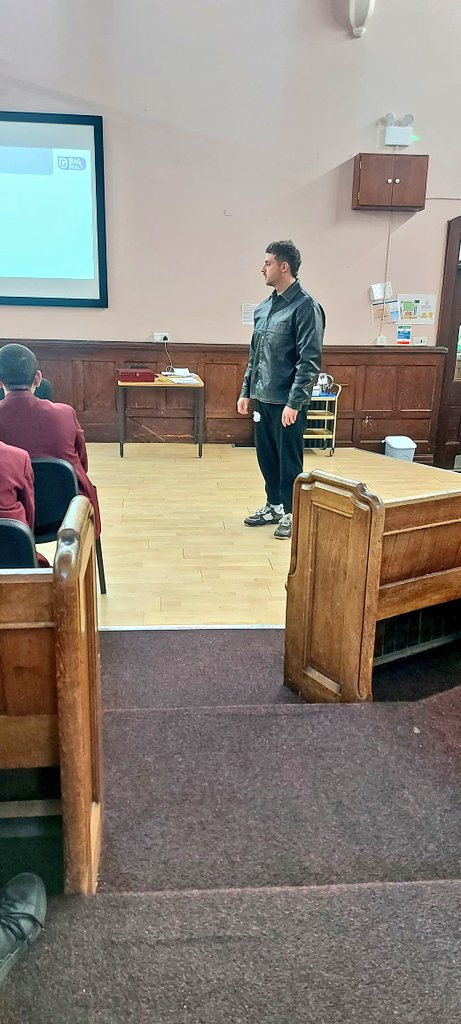 KDGB_'s tweet photo. Thank you to @OddArtsUK for delivering an engaging and thought-provoking workshop to the whole school on the dangers and risks of online gaming and gambling. https://t.co/wx8p0TB12o