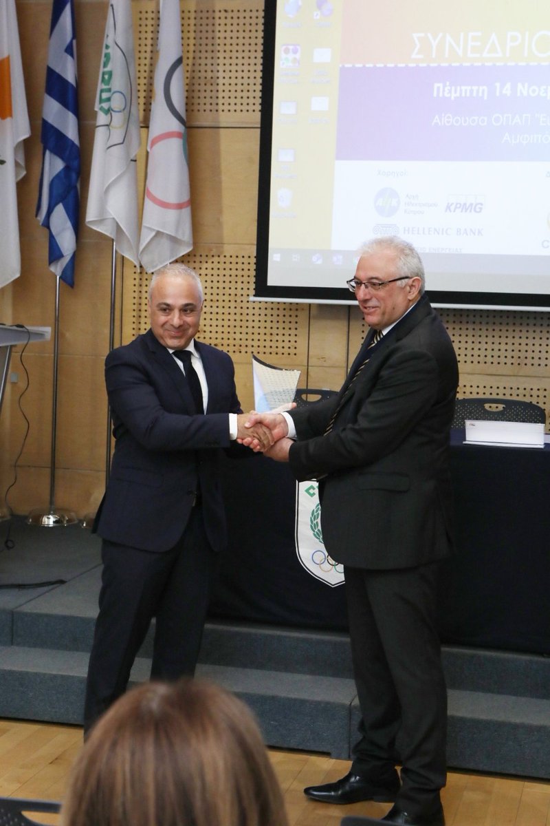 Τελετή Βράβευσης καθ. Λεωνίδα Φυλακτού <a href="/lphylactou/">Leonidas  Phylactou</a> Γενικού Εκτελεστικού Διευθυντή &amp; Ιατρικού Διευθυντή Ινστιτούτου Νευρολογίας &amp; Γενετικής με το βραβείο του Cyprus Quality Leader 2024. O καθηγητής πέτυχε σημαντικά αποτελέσματα ως ηγέτης Ποιότητας στον Οργανισμό του.