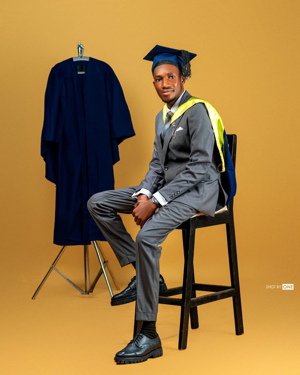 _princeokunade's tweet photo. I had my convocation from the first and the best๐จโ๐. "If it's from the University of Ibadan, then it's of outstanding quality."
Reintroducing:
OKUNADE Prince Oluwaseyi,
https://t.co/mMAVMceEB1 (Hons) Statistics,
Class of 2023.
#UIconvocation24 #UniversityofIbadan https://t.co/lfEfO6QlJ8