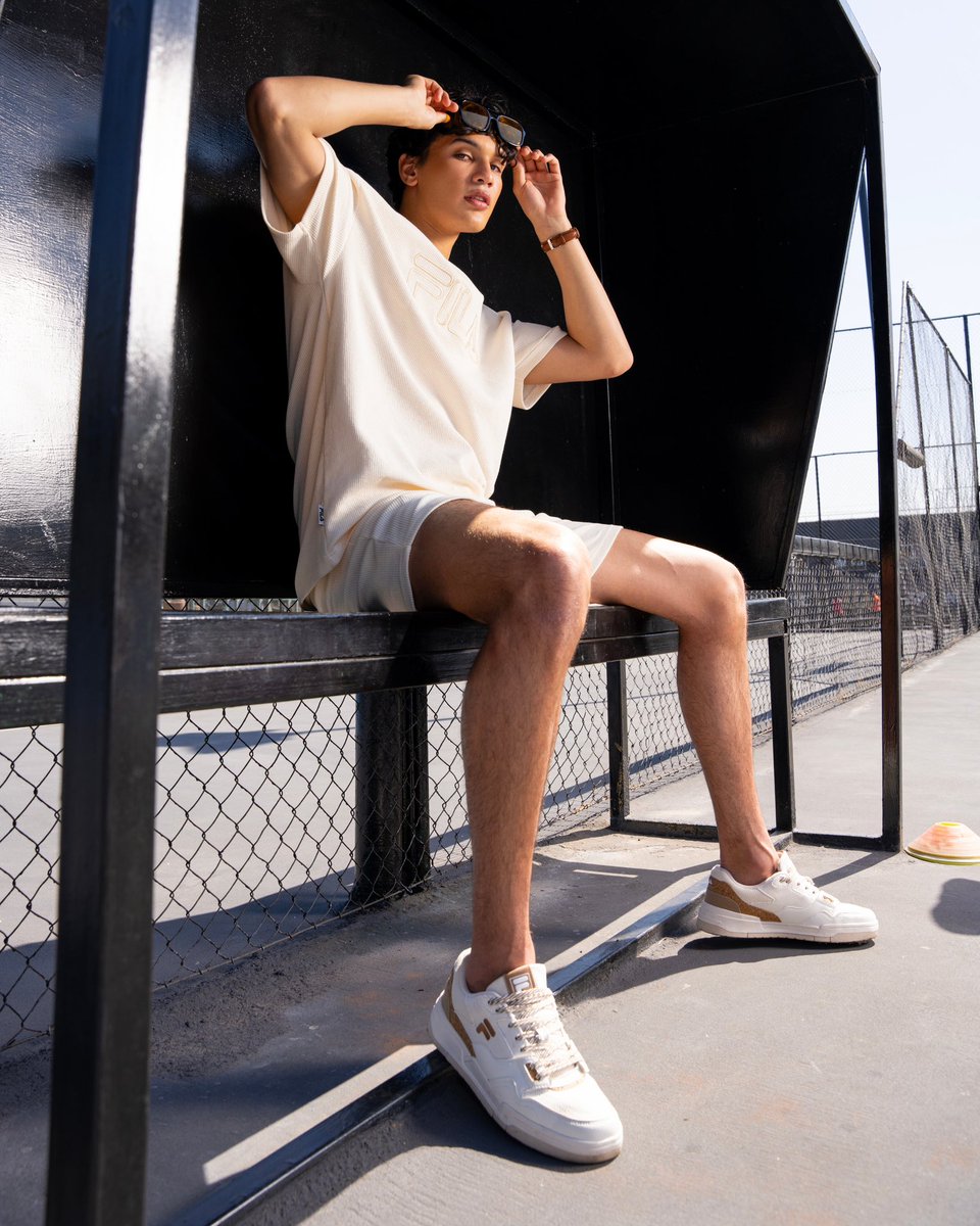Fila_RSA's tweet image. Style up your midweek game with our must-have Noah Sneakers! Cop them online or at selected retailers. 💥

#fila #Filarsa #fashionforward #clothingcrush #feetgoals #sneakerlove"