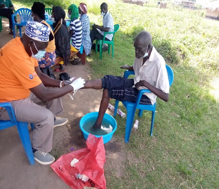 fhaduorg's tweet photo. Leprosy, a public health concern in Uganda, with West Nile region having the highest number of cases. This emphasizes the importance of continuous surveillance and targeted interventions. FHADU is committed to sensitizing communities, dispelling myths that leprosy is a curse. https://t.co/3Pg6ssZTED