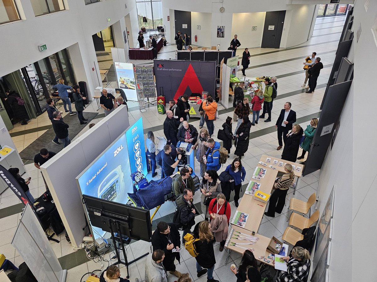 Es ist losgegangen!

Nach Begrüßung durch Prof. Möckel geht es nun um Notaufnahme und Notfallpflege, Gewalt, digitale Simulationsübungen und  Fallbeispiele.

7.  ZNA Berlin Symposium
zna-rettung.de

#Notfallmedizin #zna #zna_symposium
<a href="/Berliner_Fw/">Berliner Feuerwehr</a> <a href="/ChariteBerlin/">Charité - Universitätsmedizin Berlin</a>