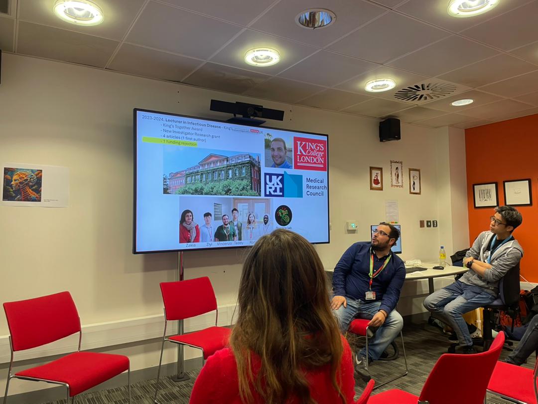 VinTorraca's tweet image. Had a fantastic time sharing my experience on &apos;how to become a lecturer&apos; with the young scientists at @KCLImmunoMicro @kingsmedicine @KingsCollegeLon.
Loved hearing the journeys of @CamillaGodlee and @Tummers_Bart!
Excited to see where the passion of our trainees will lead them!