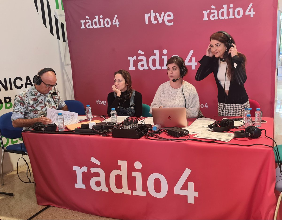 <a href="/radio4_rne/">radio4_rne</a> Avui 100 de ràdio. Avui Ràdio 4 fa programació especial des de la Facultat de Ciències de la Comunicacio de la UAB.
