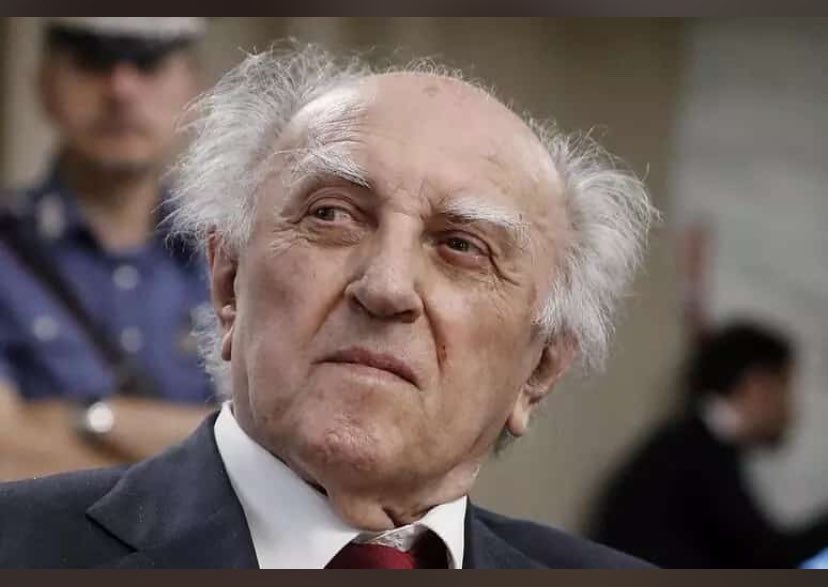 paologrossi76's tweet photo. Ciao Prof 😔
#ferrarotti #FrancoFerrarotti #Sociologia https://t.co/i50kozwVes