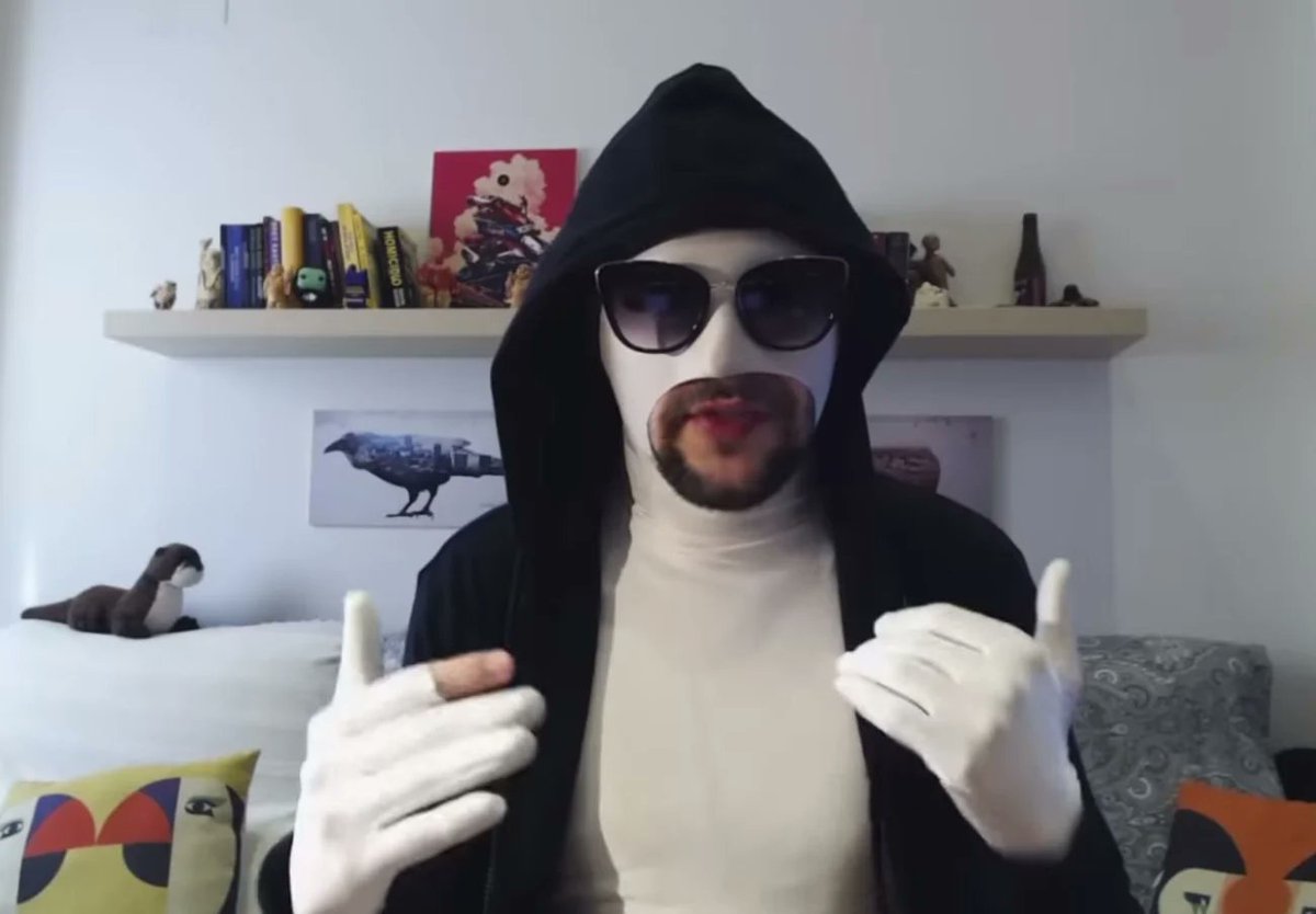 Ayer estuve viendo a cierto creador de contenido diciendo que la izquierda es ridícula y para retrasados.

A continuación, los referentes de cierta derecha: