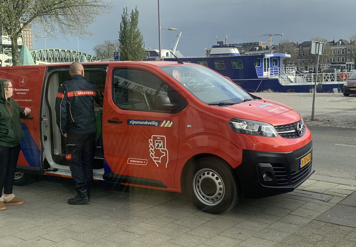 Brand in de Thorbeckestraat op het Noordereiland