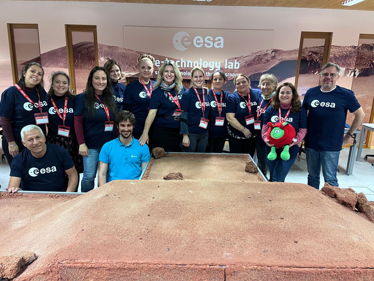ESA__Education's tweet image. 🌍 Primary School Teachers’ “Teach with Earth from Space” workshop was a blast! 🎉

👩‍🏫 Last week, we had the pleasure of welcoming primary school #teachers from several ESA Member States to our site in Belgium to explore #EarthObservation! 🛰️✨

🗺️ During this 2-day workshop,…
