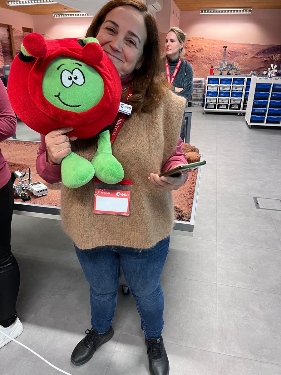 ESA__Education's tweet image. 🌍 Primary School Teachers’ “Teach with Earth from Space” workshop was a blast! 🎉

👩‍🏫 Last week, we had the pleasure of welcoming primary school #teachers from several ESA Member States to our site in Belgium to explore #EarthObservation! 🛰️✨

🗺️ During this 2-day workshop,…