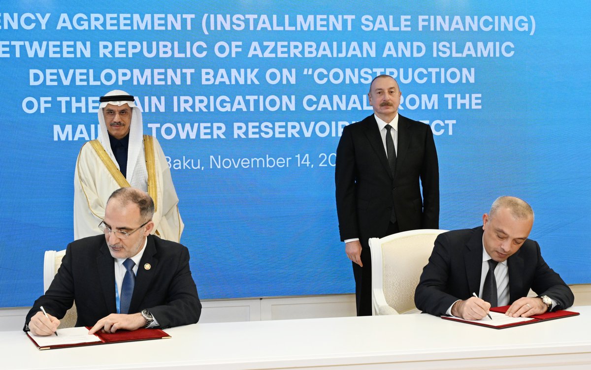 azpresident's tweet photo. Prezident İlham Əliyev İslam İnkişaf Bankının prezidenti ilə görüşüb.

https://t.co/UZgYqVzlTp

#COP29 #COP29Azerbaijan https://t.co/12hicY7vvk