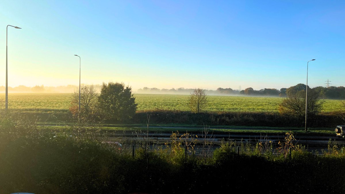 PH_Pipelines's tweet image. Autumn morning views from the office 🍂 ☀️