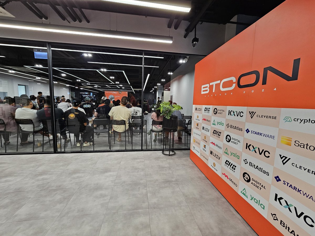 kra_pn's tweet photo. BTCON Bangkok 2024: "Investing & Crypto after the U.S. Election - What To Do Now?" by Arthur Hayes @CryptoHayes @BTCON_Seoul @CleverseTeam
#Devcon2024 #BTCON #Cleverse https://t.co/xQdTA1BN4q