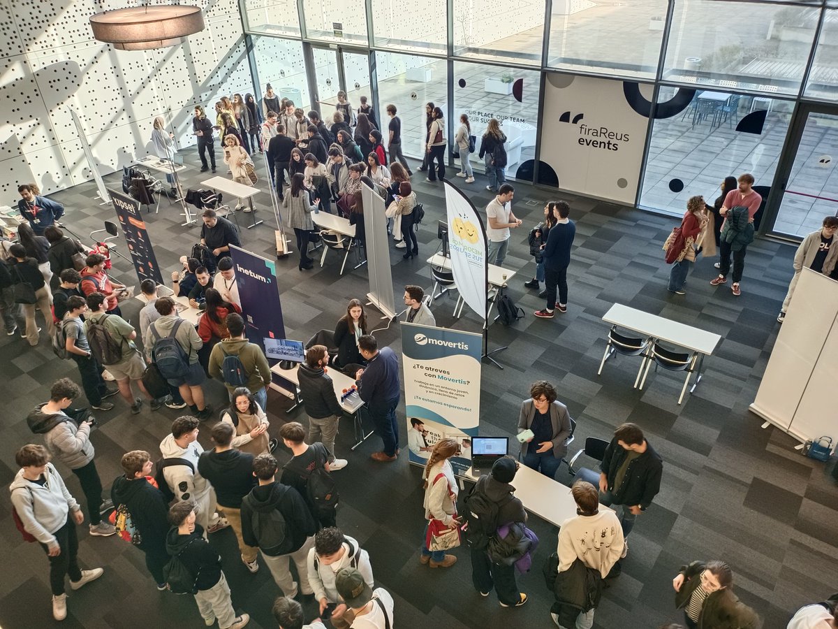 TICSud's tweet photo. 🚀En marxa el 5è #SpeedDatingFPTICSud!

✅Presentacions i espai de networking
✅#OportunitatsLaborals per a joves al sectorTIC, màrqueting, comerç, administració...

📍@firaReusEvents

#TICSud #Talent @_pablomazon @Dipta_cat @nllaurado @RedessaReus @PepBaiges https://t.co/uutcMbcLCz