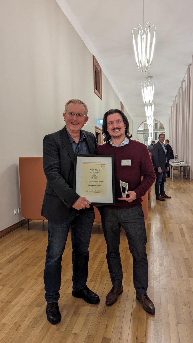 EnergyRobotics's tweet image. 🏆 Proud to be among the first recipients of @TUDarmstadt 's new Spin-Off Label! This seal of quality recognizes our journey in turning groundbreaking research into real-world impact
Thanks to our amazing team, customers, and partners! 🚀
#Innovation #AutonomousRobotics #Award
