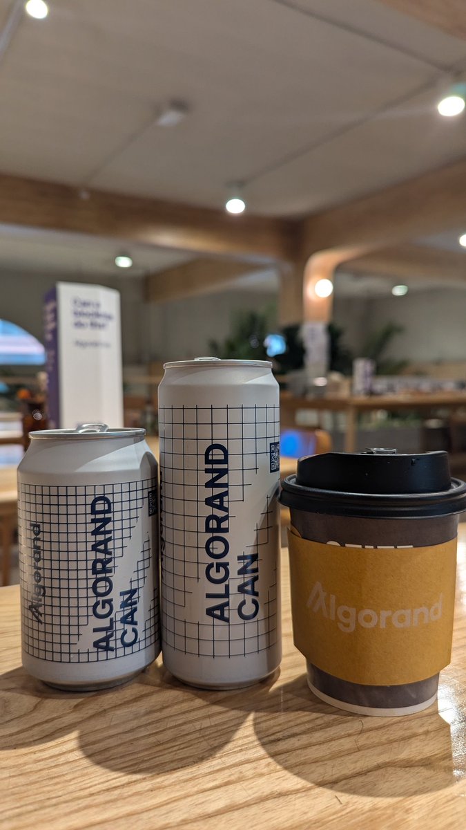 VongdudeJason's tweet image. Day 2 of #Algorand community gathering in Bangkok 🇹🇭 

Arrived a little late . . . but met cool folks ( Roman ) from @FolksFinance . . .

Oh and . . . #AlgorandCan