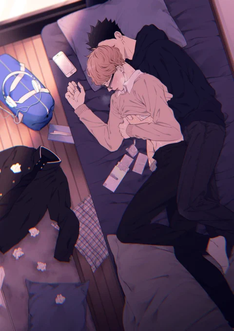 新刊と、ノベルティは年代別クロ月でフレークシール風味なものを作る予定です🎉 