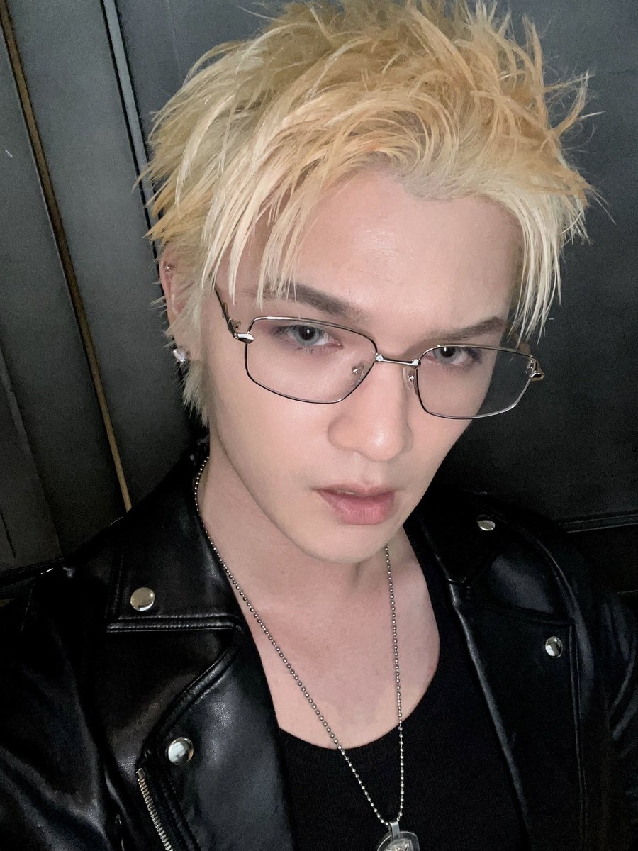 WOLFHOWLHARMONY's tweet image. しれっと赤髪卒業💇⭐︎

RYOJI

#WOLFHOWLHARMONY #WHH
#RYOJI