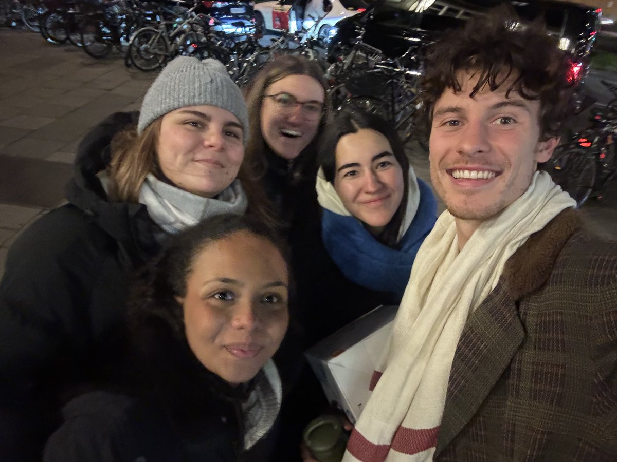 adrianamrtinz's tweet image. so guys THIS happened…