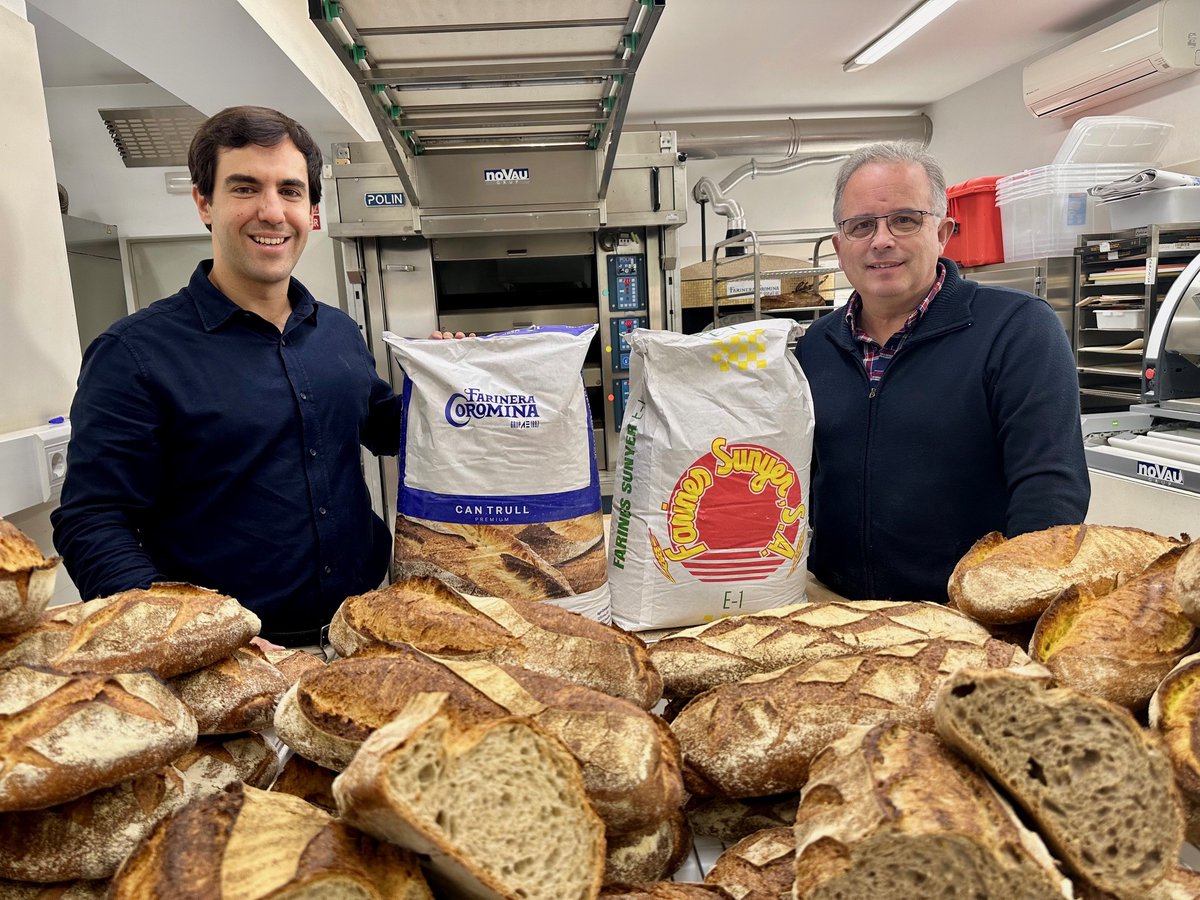 comunicacat's tweet photo. 🍞 Farinera Coromina adquireix la marca Farines Sunyer i es converteix en l’únic productor de farina de les comarques gironines
🤝 El molí de #Banyoles integra la marca de l’empresa empordanesa i elaborarà quatre de les seves farines
#clientcomunica #FarineraCoromina https://t.co/GBjJlSBYJQ